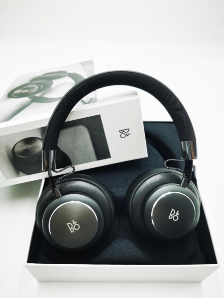 Bang & Olufsen Bluetooth Kopfhörer BeoPlay H4 2. Generation schwarz
